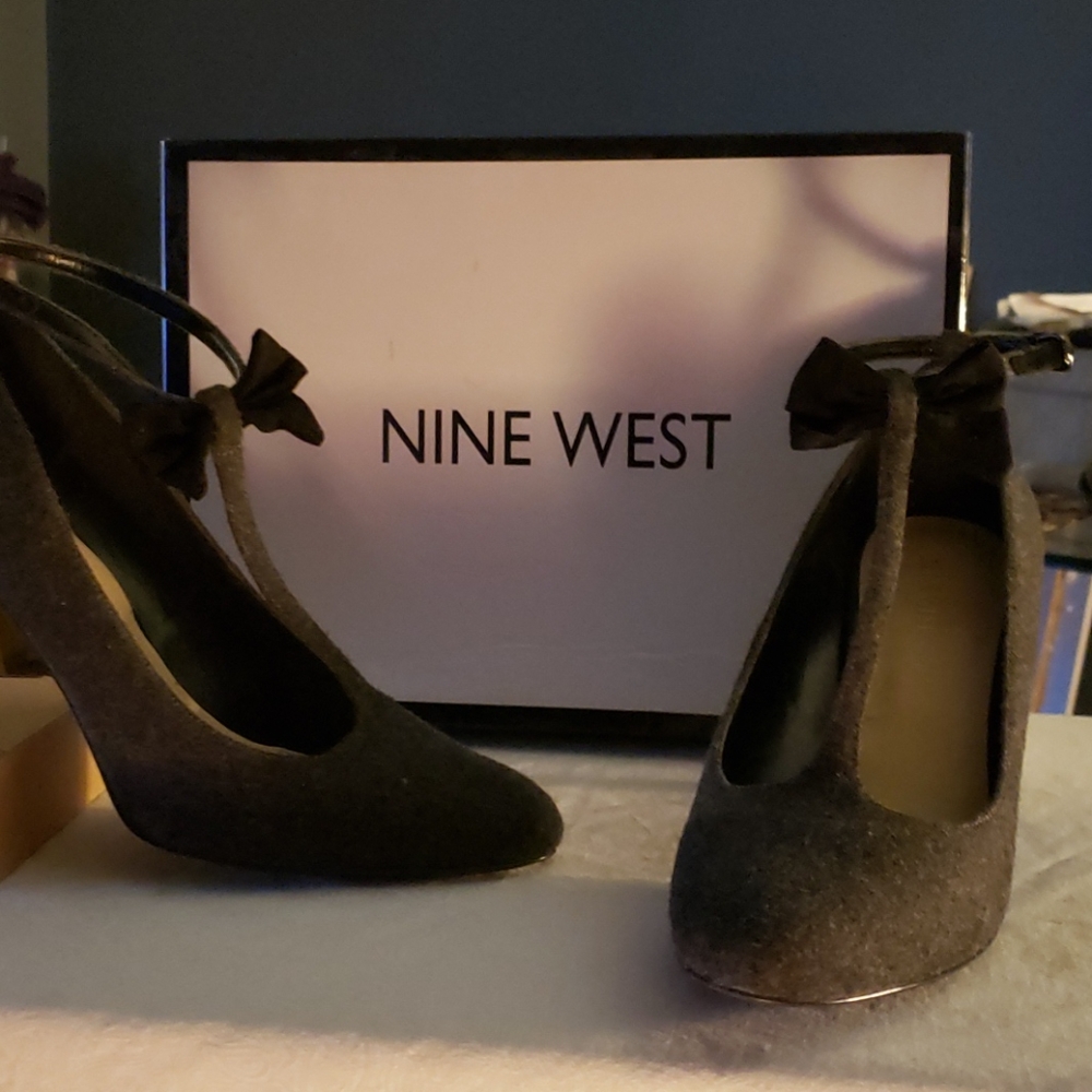 Ladies shoes